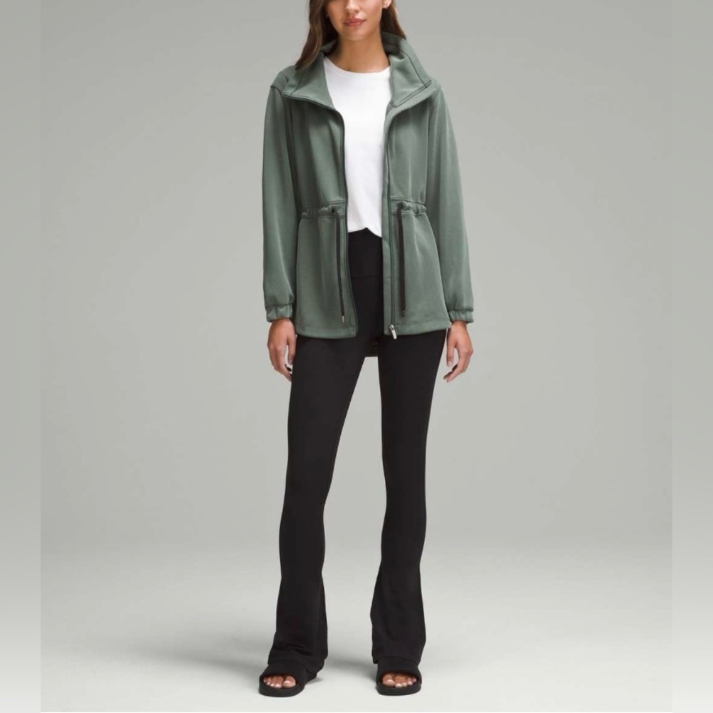 Lululemon Softstreme Cinch-Waist Jacket – Smoked Spruce – Like New – Size 4